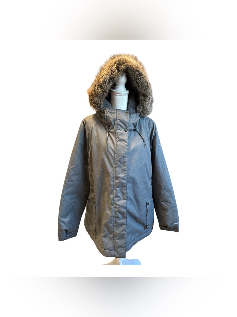 Columbia Women's Suttle Mountain Insulated Jacket with Removable Faux Fur Hood